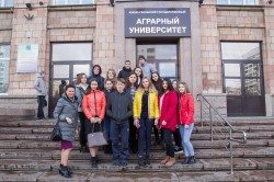 Ученики школ Варненского района познакомились с лабораториями и базовым предприятием практики ЮУрГАУ 