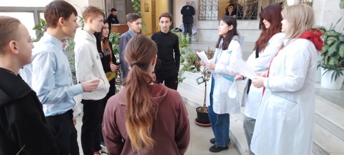 Участники студенческого научного общества ИАИ провели викторину для школьников Челябинска