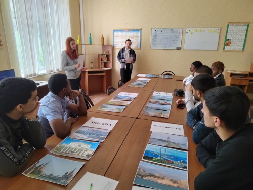 Студенты из Таджикистана и Африки погрузились в мир русской культуры и  языка