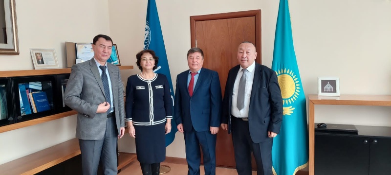 Профессор ЮУрГАУ находится с визитом в Алматинском университете энергетики и связи имени Гумарбека Даукеева