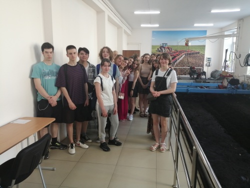 Школьники из челябинской гимназии побывали на экскурсии в Южно-Уральском ГАУ