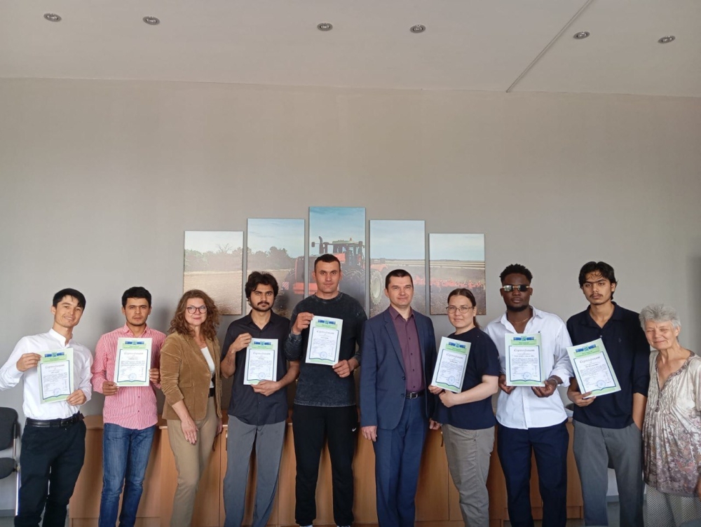 Слушатели подготовительного отделения Южно-Уральского ГАУ получили сертификаты об успешном освоении дополнительной общеобразовательной программы для иностранных граждан