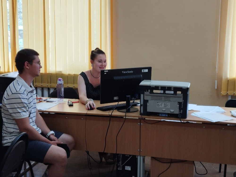 Первые  абитуриенты подали документы  в приёмную комиссию Южно-Уральского ГАУ