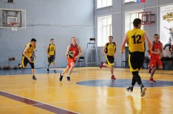 В ЮУрГАУ встретятся баскетбольные команды студентов и выпускников вуза