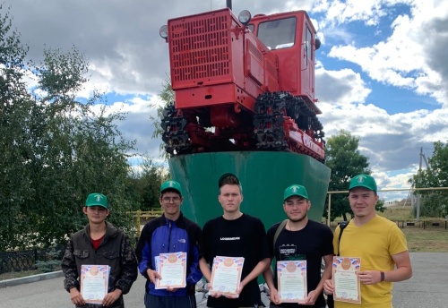 Студенты Института агроинженерии Южно-Уральского ГАУ получили благодарственные письма по итогам производственной практики