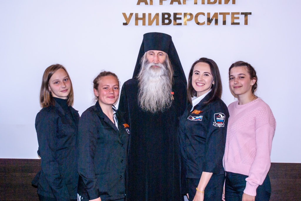 Студенты ЮУрГАУ встретились с героем Советского Союза2